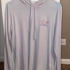 ✨Cute vineyard vines long sleeve shirt w/ hood✨